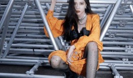 最新爆料 明星黑丝袜穿搭,黑丝袜穿搭新潮流